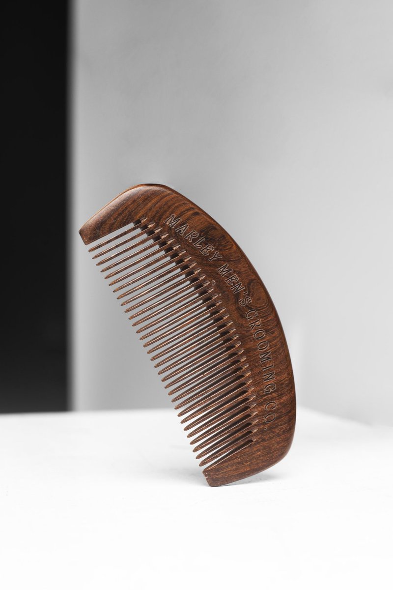 marleymensgco's tweet photo. Why use a wooden comb?
๐Less frizz
๐Less snag
๐Prevents ingrown hairs
๐Better oil distribution
Click the link in our bio to shop now!
#sandalwoodcomb #beardcomb #beardgroominglagos #mmgco https://t.co/Y7RPTkBT26