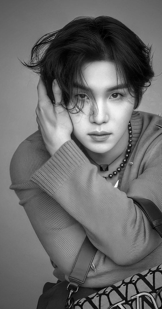 AylinisArmy's tweet photo. ترندینگ داریم برای کینگ.❤
HAPPY SHADOW-VERSARY
#Shadow_4주년_축하해
#슈가의_안전한_착륙을_함께해
#HappyShadow_versary
#4YearsWithInterludeShadow https://t.co/DUwnfB1DYJ