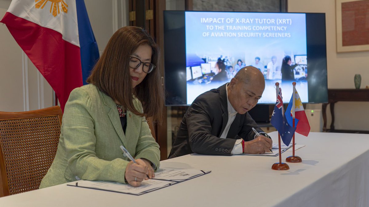 AusAmbPH's tweet photo. Working with trusted partners is essential in achieving critical infrastructure security, including aviation security. As part of our 🇦🇺🇵🇭 longstanding collaboration, I turned over 5 XRT software and laptops to @OTS_DOTr, enhancing capabilities to detect aviation threats. https://t.co/4yXdZz7Ia5