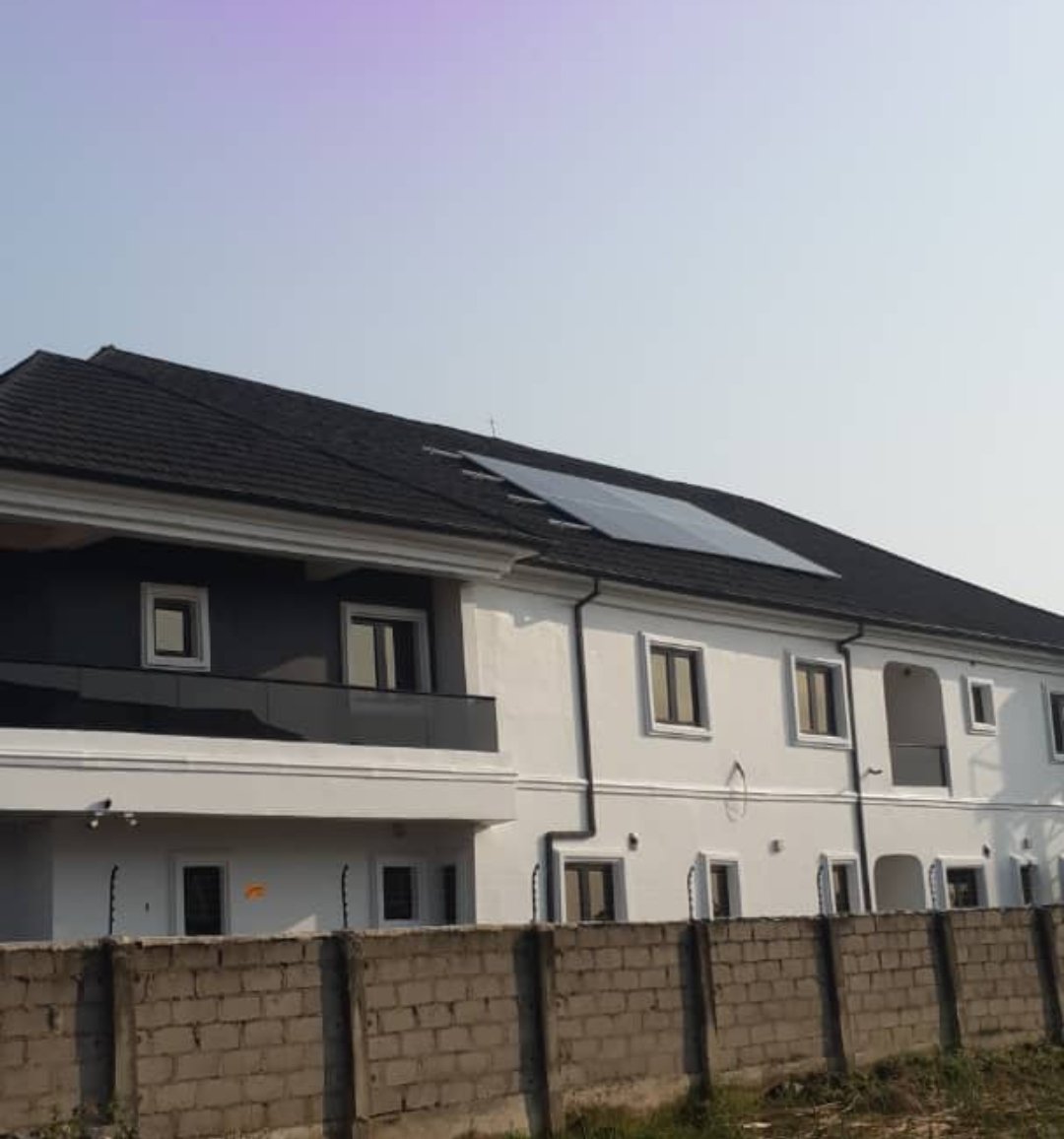 beebeejump's tweet photo. Getting set to deliver and install a 5kw system- 1 5kva hybrid Inverter and 1 5kwh lithium battery in Lagos.
The customer is paying #2,970,000 instead of #3,500,000.
He will also be getting the system installed for FREE.
#beebeejump #solarenergy #electricity #hseries #Battery https://t.co/vWdENGWhAe