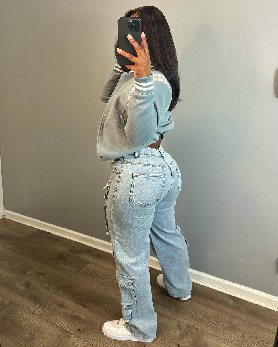 Radiance_fash's tweet photo. "Upgrade your cargo pants collection with multi-pocketed jeans trousers designed for women." Now Available!!! 
Shop Now>>https://t.co/qC9c4ydPV2

#Trendings #fashion #OOTD #outfits #pants https://t.co/K2srHxZ4WC