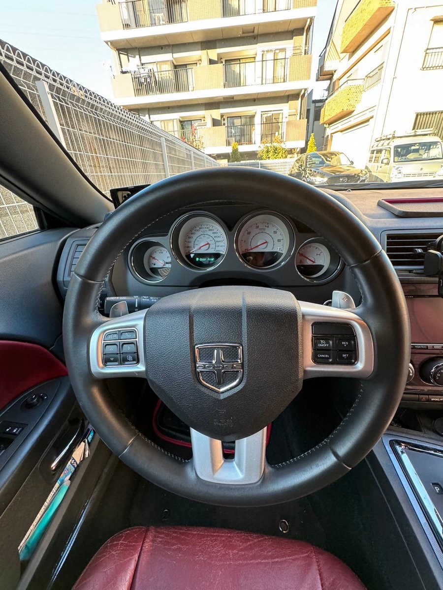 NEO71817716's tweet photo. 手元に戻って来たのでDODGEチャレンジャーV6売ります‼️
⚠️難アリの車になります⚠️

車検2年付き

走行6万8千キロ 伸びる可能性アリ
修復歴アリ

現状修理必須箇所
パワステ油圧ポンプ

お値段はDMして下さい🙏 https://t.co/4FhxENfNZ5