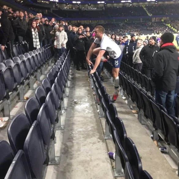 LedleyKingsKna's tweet image. 💙🤍