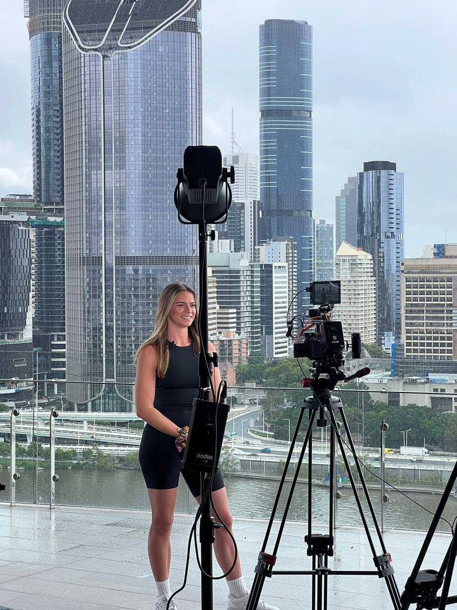 Skye Nicolson speaks to media in Brisbane today about bringing her World Title fight to Australia 🇦🇺

🗣️ “To bring the biggest female fight to ever be on Australian soil would be massive” <a href="/skyebnic/">Skye Nicolson</a> 

<a href="/MatchroomBoxing/">Matchroom Boxing</a> <a href="/EddieHearn/">Eddie Hearn</a> 

#NicolsonMahfoud #WBC #Boxing