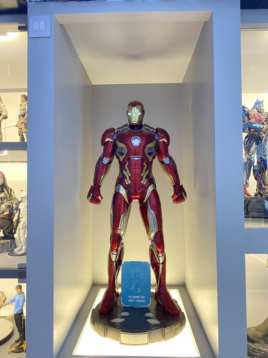 amirwawan_'s tweet photo. Yg kmren patung ironman dipecahin bocil

From this                                    To this https://t.co/PKH7rhDXOM