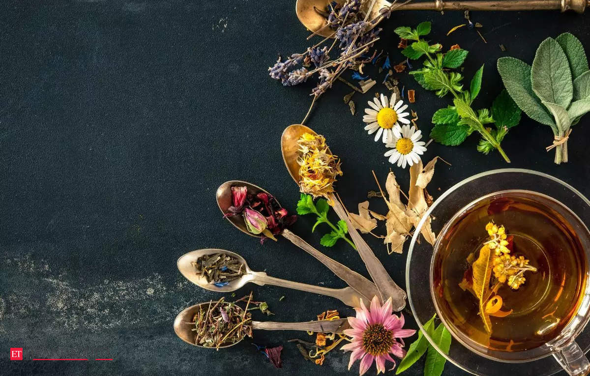 ETBrandEquity's tweet photo. Sleep engineering, food fixing top consumer trends in 2024

Read more at:
https://t.co/soRksGFSwv https://t.co/ZwqsBIglIy