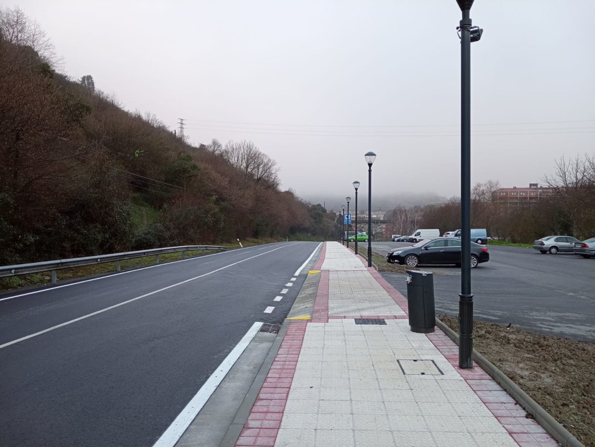 bilbao_udala's tweet photo. 🅱️🚧 #Abusu eta #Buia auzoak lotzen dituen oinezkoen ibilbide irisgarri eta segurua eraikitzeko lanak amaitu ditugu 🔗 https://t.co/YkuUzNBgKm https://t.co/hFAGEvBH04