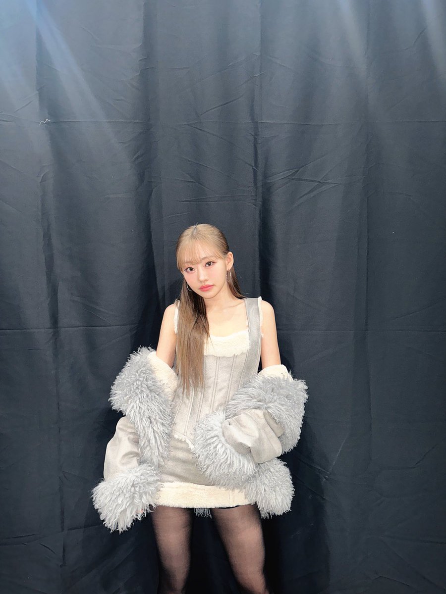 KISSOFLIFE_S2's tweet photo. [🐱쥴리🐰]  Are you curious who we are✨🖤👊🏻 

#KISSOFLIFE #키스오브라이프 #KIOF 
#JULIE #쥴리 https://t.co/Uxu9aXY0By