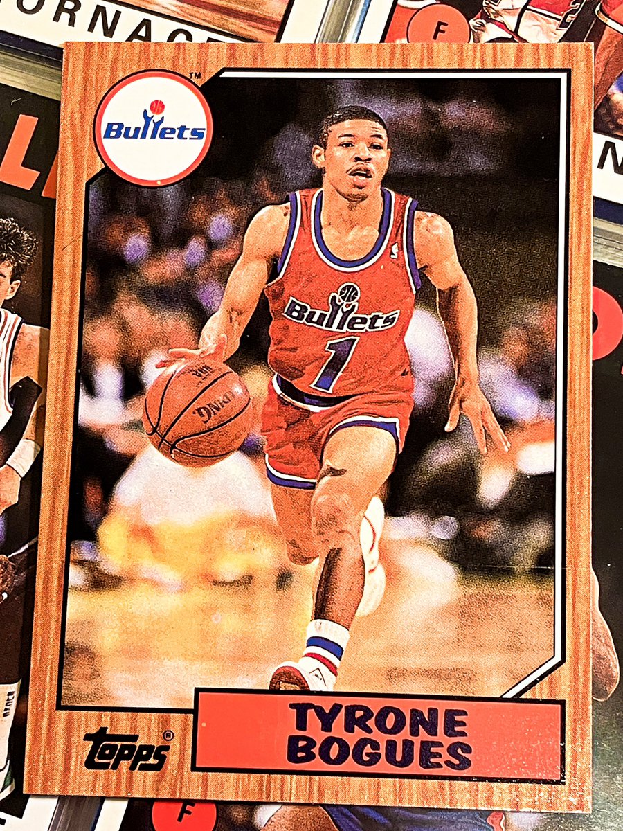 MEGAMIxxKURO's tweet photo. #ダグバックの毎日がお宝DAY 【143】
1/9生 #MuggsyBogues③
1992-93 Topps Archives #89
@WashWizards #ForTheDistrict https://t.co/WmUH9uSkqy