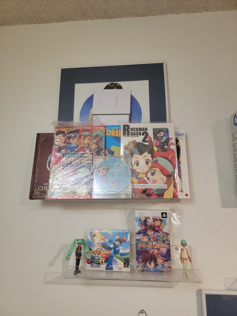 ionbladez's tweet photo. oh fuck yes. I had re-arranged one of my displays just a few hours ago (^:

sorry for the poor attempt at covering nudity though https://t.co/FeMVyrJgZ3