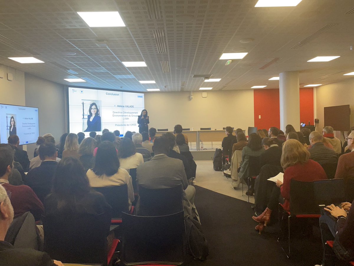 ObsRSE's tweet photo. Conclusion par @helene_valade de l'étude #Ecotaf. Comment poursuivre ces travaux, notamment avec les organisations syndicales, quelles alliances à imaginer, avec les dirigeants aussi. Rendons aussi visible les résultats. 🙏 @Ademe #RSE #activisme https://t.co/VjGTBKl5BY