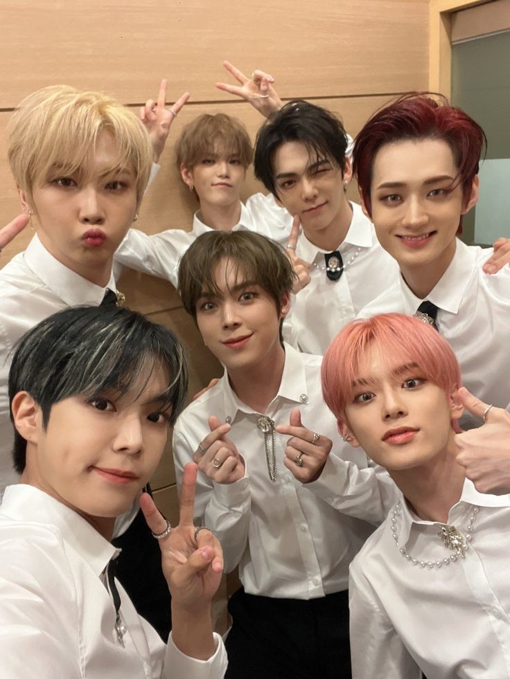 DHoney19950804's tweet photo. [📢]

RT deal for #VERIVERY #베리베리 for HMA Post Generation Award

🏆30 HMA Tickets

✅️ Follow @szenxiaoting
✅️ 200 rt &amp; 200 likes
✅️ Proof at least 50 replies

🕑 48 hours https://t.co/Np9dZuaRK2