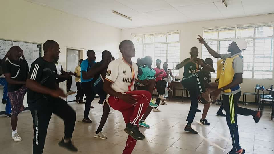 lynkhrjp's tweet photo. Give me 10... Aerobics falls under aesthetics in physical education. Physical Education seeks to professionalize the various sectors related to the use of talent and body.
PE Teachers have been trained to nurture students.
#PE #PEuganda #physicaleducation #aerobics https://t.co/ieHaEZHa77