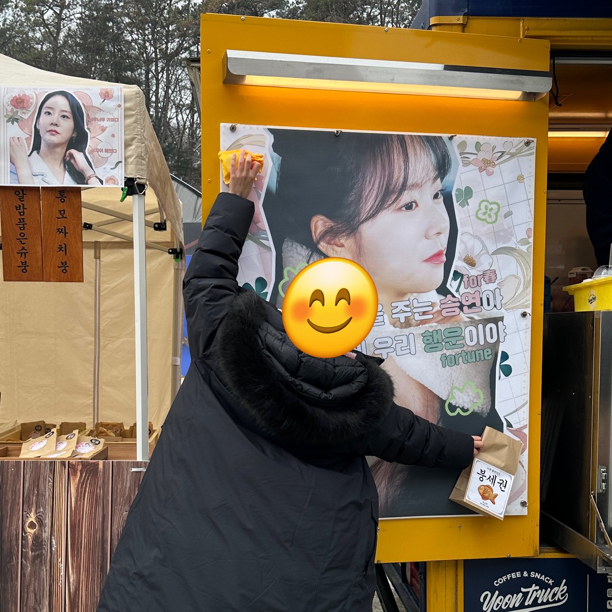 고마워요- 이렇게 저렇게 많이 찍었는데- 의상도 머리도 나가면 안된다지 뭐야 덕분에 너무 잘 먹었어요- 이제 막바지 세트촬영 잘 마무리하구 살짝(?) 야외만 남았는데 마지막까지 잘 달려볼게요!