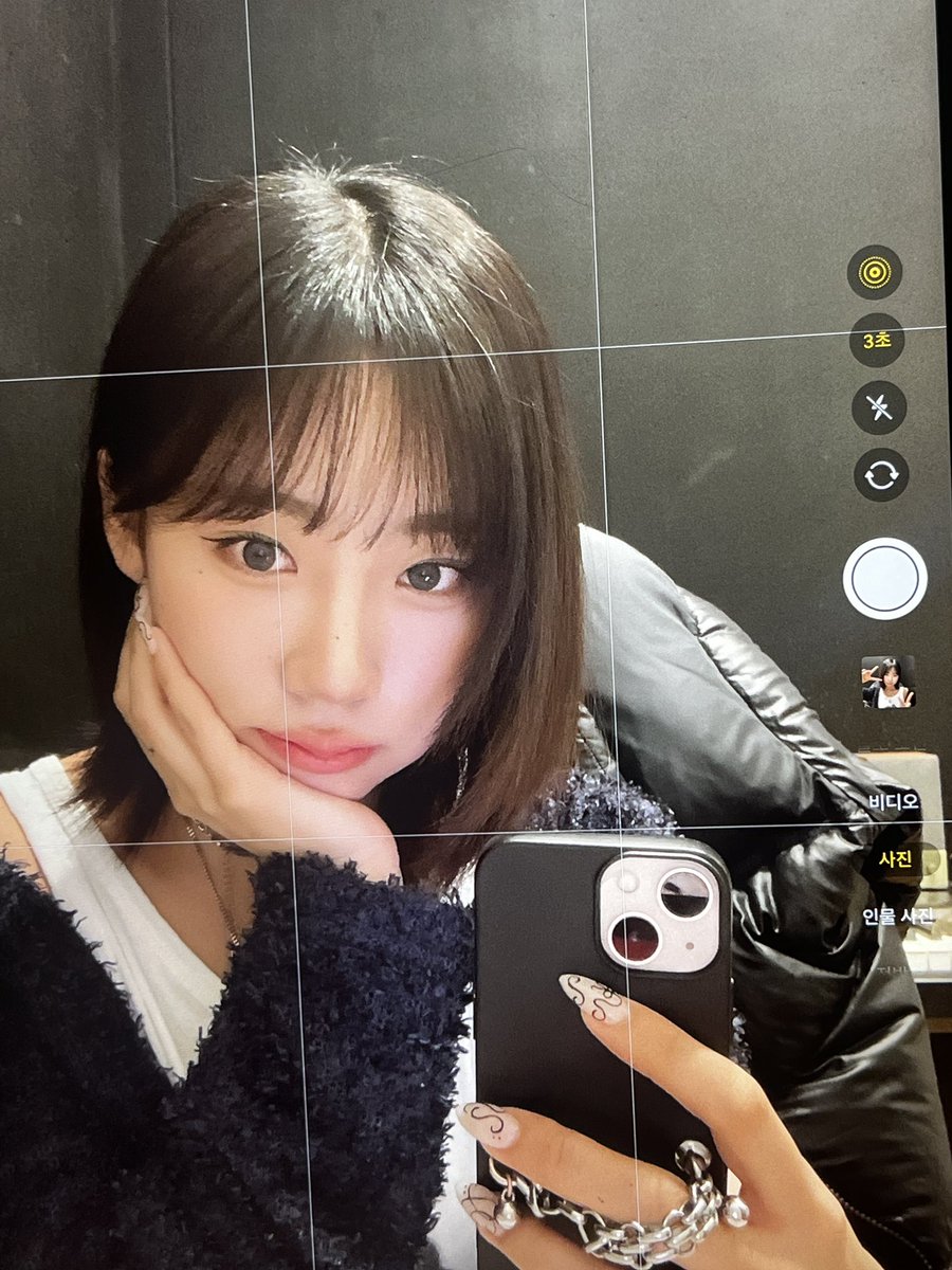 RBW_PURPLEKISS's tweet photo. [#도시]
먕 https://t.co/A19U0e30ke