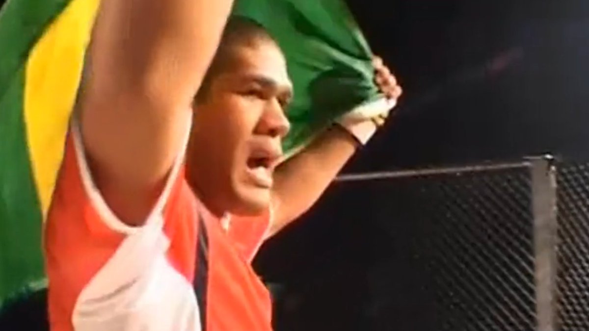 CageWarriors's tweet photo. Antonio 'Big Foot' Silva 🇧🇷

(2005-2006) https://t.co/dLV1Ere8Qt