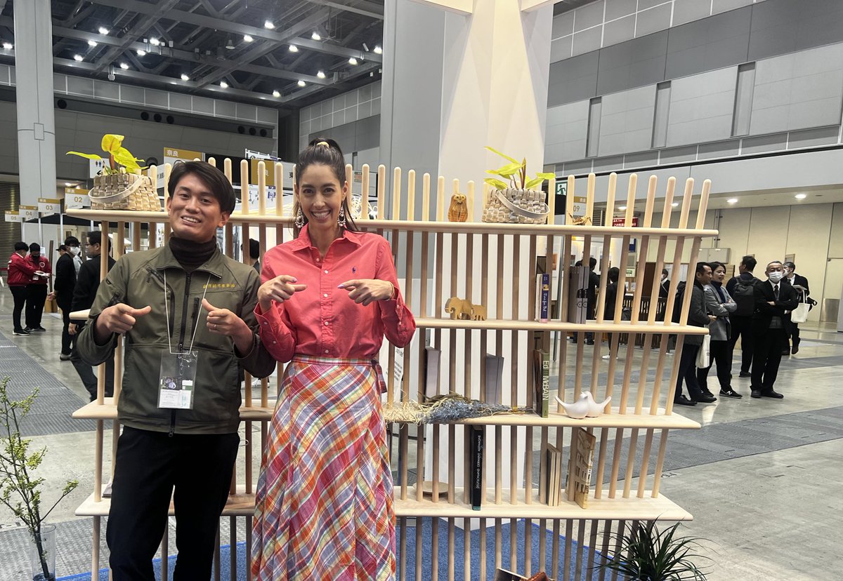 nara_morisho's tweet photo. 森さんと、森本さん。
関心を持ってくださったのは嬉しい限り。 https://t.co/BAhnYCv0PA