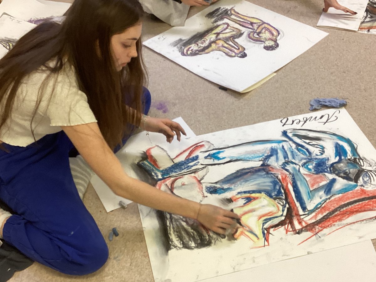 PipersSixthForm's tweet image. Thank you @royalacademy for leading a Life-drawing workshop for our AS and A Level @PipersArt Students. This was a valuable opportunity to build on drawing techniques whilst being introduced to a number of new and exciting ways to develop their skills as artists! #PipersInspire