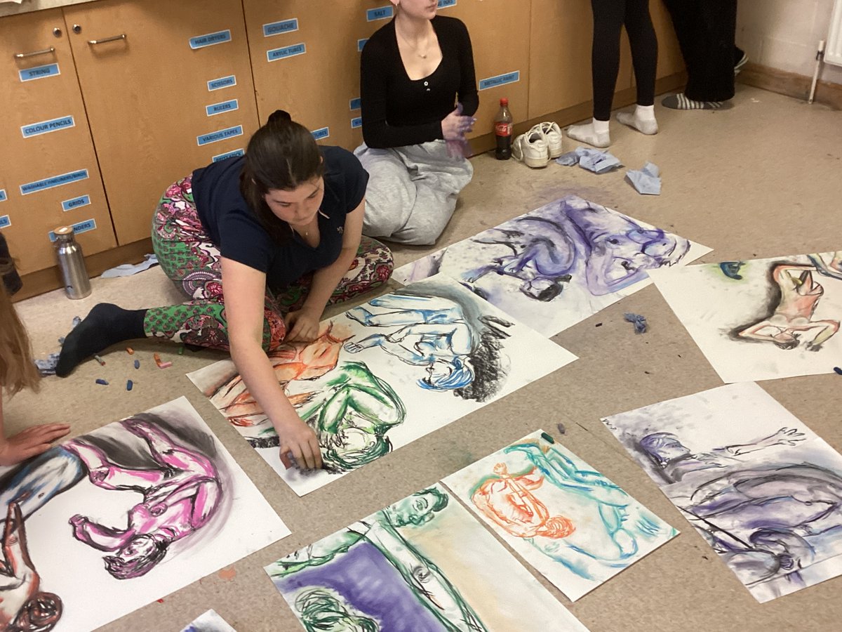 PipersSixthForm's tweet image. Thank you @royalacademy for leading a Life-drawing workshop for our AS and A Level @PipersArt Students. This was a valuable opportunity to build on drawing techniques whilst being introduced to a number of new and exciting ways to develop their skills as artists! #PipersInspire