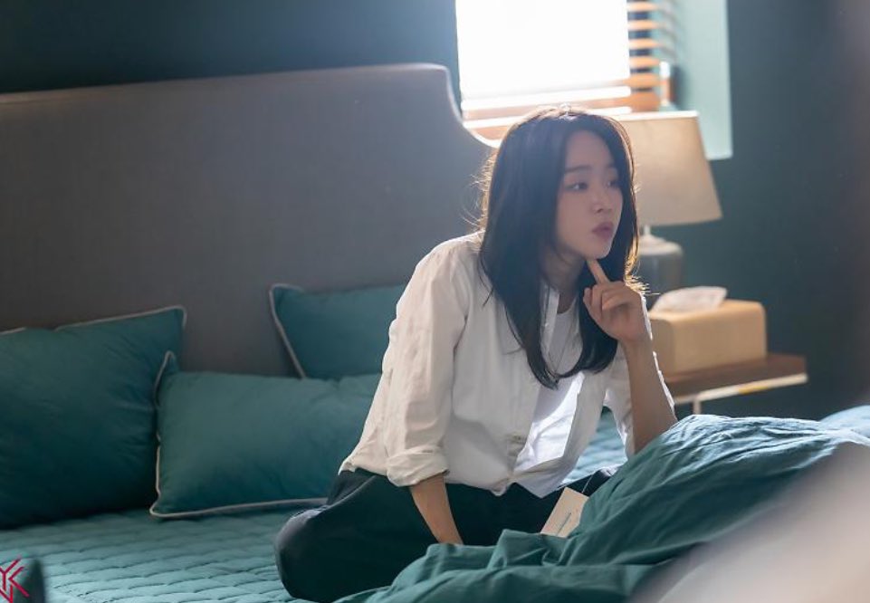 Shinhs83i's tweet photo. 피지컬 잘생쁨 정석 ��

#신혜선 https://t.co/4ZBgvFYpoX