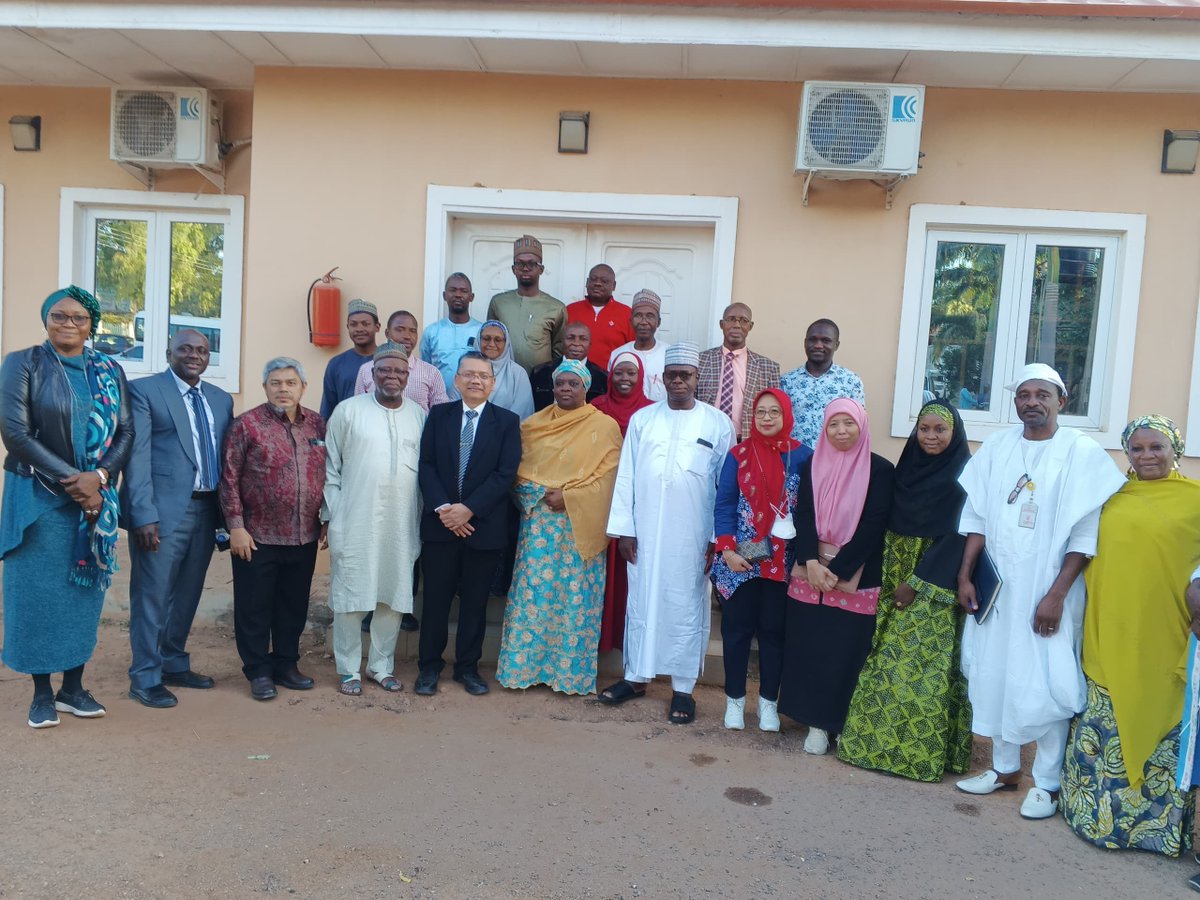 KadunaMOH's tweet photo. The Honorable Commissioner of Health, @UmmaKAhmed  hosted  Professor Ari Fahrial Syam, Dean of the faculty of medicine of the University of Indonesia, along with his team of skilled Medical practitioners and researchers in the field of stem cells research and its (1/6) https://t.co/WBqiB93RuK