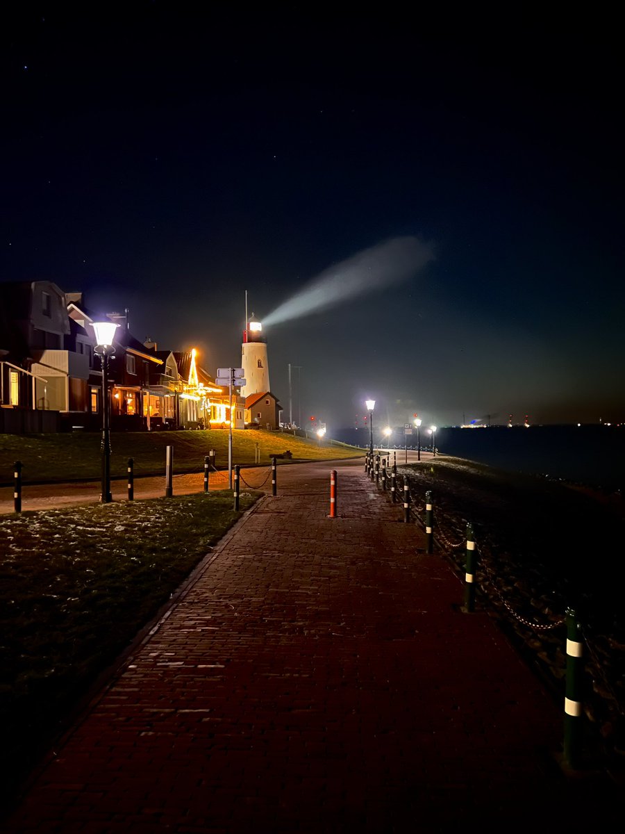 Een mooie winter avond ! @urk <a href="/TouristInfoUrk/">Tourist Info Urk</a>  #WINTER