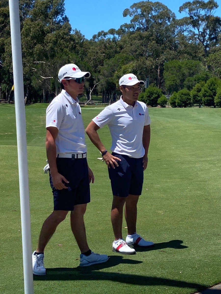 JGAofficial's tweet photo. /
第3ラウンド終了📣‼️
Australian Master of the Amateurs
\
1/11【 Round3 】
男子チーム🏌🏻
T10 本大志 -5
MC 岩井光太 +2
MC 小林匠 +3
女子チーム🏌🏻♀️
T5 藤本愛菜 -2
T24 飯島早織 +7
T33 新地真美夏 +9
⛳️スコア速報
🔗 https://t.co/ZYgzxgwE08
#amota
#amota2024
#JKG
#JGA https://t.co/e4jSqAjNog