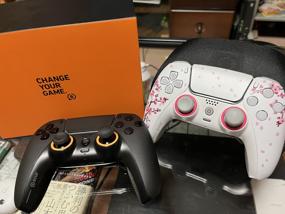 Masamune_1106's tweet photo. 年末に注文したんだけど予定より早く到着した
当時争奪戦に敗れ入手出来なく黒を買ったけど2台目SCFU桜!
1台目の黒もカッコいいけど、桜が美しすぎてテンション上がってくる(笑)
フルカスタムで352ドルなり
#ScufGaming
#ScufReflex https://t.co/yne6WfdJtD