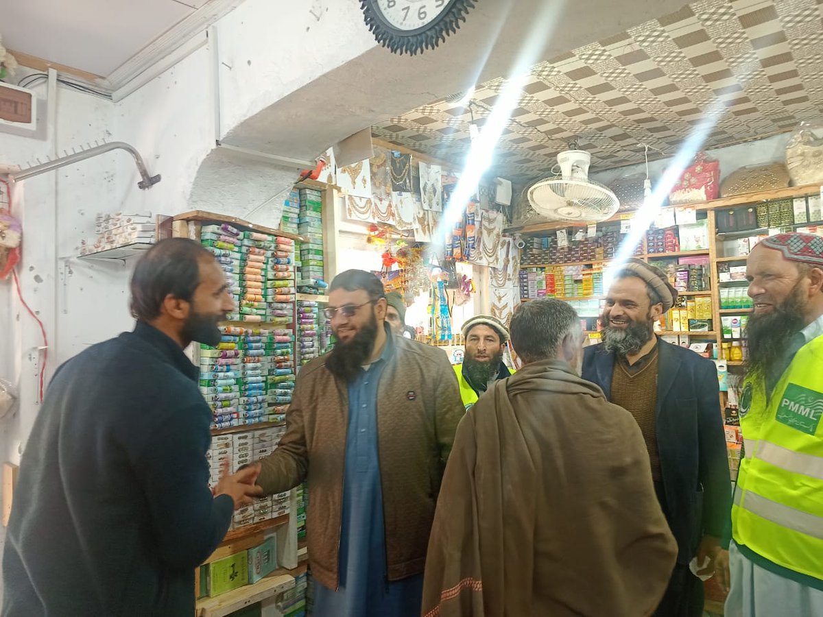 Talhasohailpmml's tweet photo. الیکشن 2024 ۔۔۔۔ تیاریاں عروج پر الیکشن مہم کے سلسلہ میں
پاکستان مرکزی مسلم لیگ کے نامزد امیدوار *حلقہ PK 43* سردار محمد مرتضی ہزاروی نے کالاباغ بازار کا وزٹ کیا ۔تاجر برادری نے بھرپور حمایت کا اعلان کیا
#PMML #Abbottabad #Galyat #Elections2024 #Vote4Chair https://t.co/6dlV1L9zVK