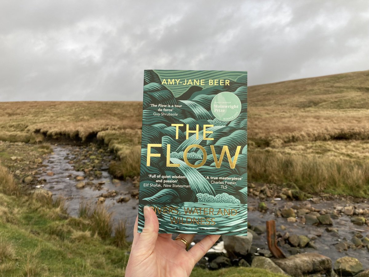 Fieldwork_Books's tweet image. Tonight! We’re all a bit out of sync after Christmas but tonight we’ll meet to discuss The Flow by Amy-Jane Beer. 8pm UK time - the Zoom link will be sent by email as usual. If you’d like to join, please email fieldworkbookclub@gmail.com . See you later!