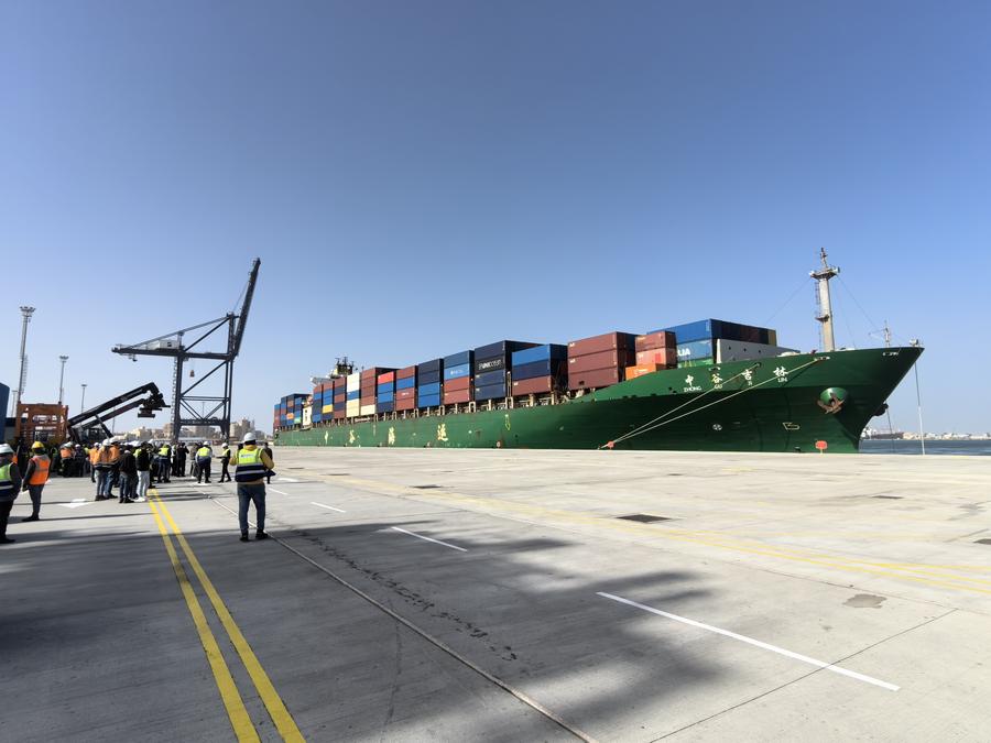 The China-constructed Abu Qir Marine Port Container Terminal in the Egyptian coastal city of Alexandria has started operation since Tuesday morning xhtxs.cn/PTx #ChinaAndMideast