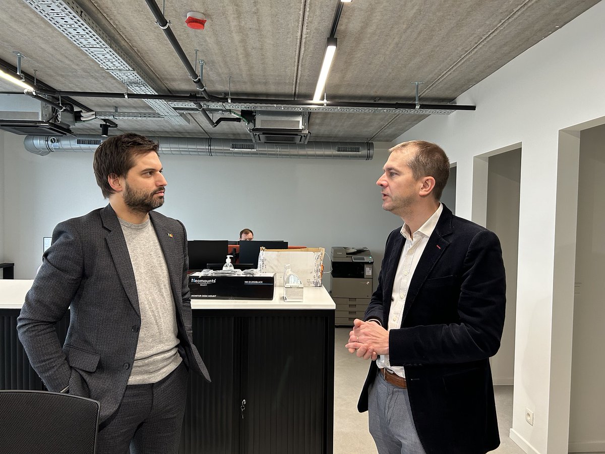 Le président du #MR, <a href="/GLBouchez/">Georges-L BOUCHEZ</a> et Bruno Hubert, CEO de #DAXI formeront l'un des 5 duos qui débatteront le 1/2/24 à La Sucrerie à Wavre lors des Voeux d'Agoria Wallonie. Ne manquez pas ce RDV: shorturl.at/ikwEX <a href="/CRamakers/">Clarisse Ramakers</a> #Elections2024