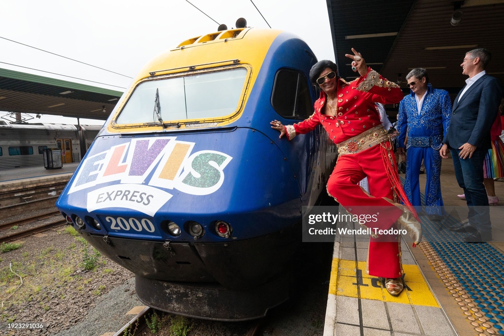 GettyVIP's tweet photo. .#Elvis impersonators board the #ElvisExpress at Central station to the #ParkesElvisFestival in Australia, held annually to coincide with Elvis Presley's birth date in January. I January 11, 2024 I ๐ท: Jenny Evans + Wendell Teodoro #GettyVIP https://t.co/mzVVmkozeC