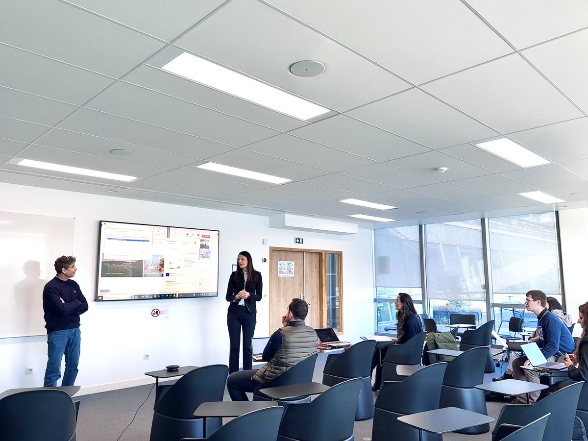 Lijun__XIE's tweet photo. 『#Skema AI Seminar Series』

We are kicking off the new #AI seminar of our new semester of 2024!!!

The first seminar is on “AI Technology and Key Players” from Prof. Ludovic Dibiaggio.

@Marghe_PAGANI 

#WeAreSKEMA https://t.co/Fb9bECn1nL
