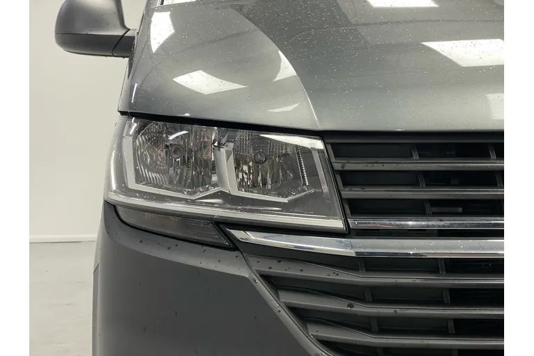 vanwisegroup's tweet photo. 🚐 Discover the Iconic Volkswagen Transporter at Vanwise 🌟

In sleek Silver, this Transporter offers Rear Parking Sensors, Start/Stop Technology, Air Conditioning, Cruise Control, Touch Screen Display, Android Auto, Apple CarPlay, and more. Trusted for efficiency and comfort. https://t.co/AoiBN1uDoK