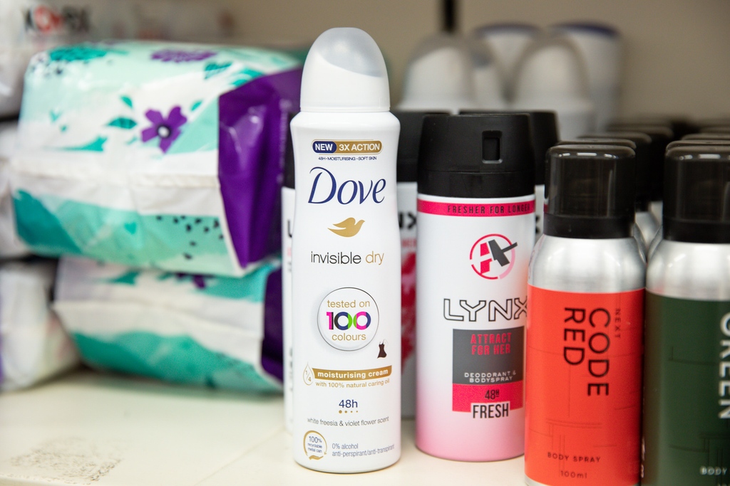 WoodSt_Mission's tweet photo. As well as children's clothing, we also supply essential toiletries, nappies and baby wipes. The cost of living is on the rise and it's important families have the dignity they deserve. That's what our #FamilyBasics project is all about #Manchester #Salford #Poverty https://t.co/9454oRpD9i