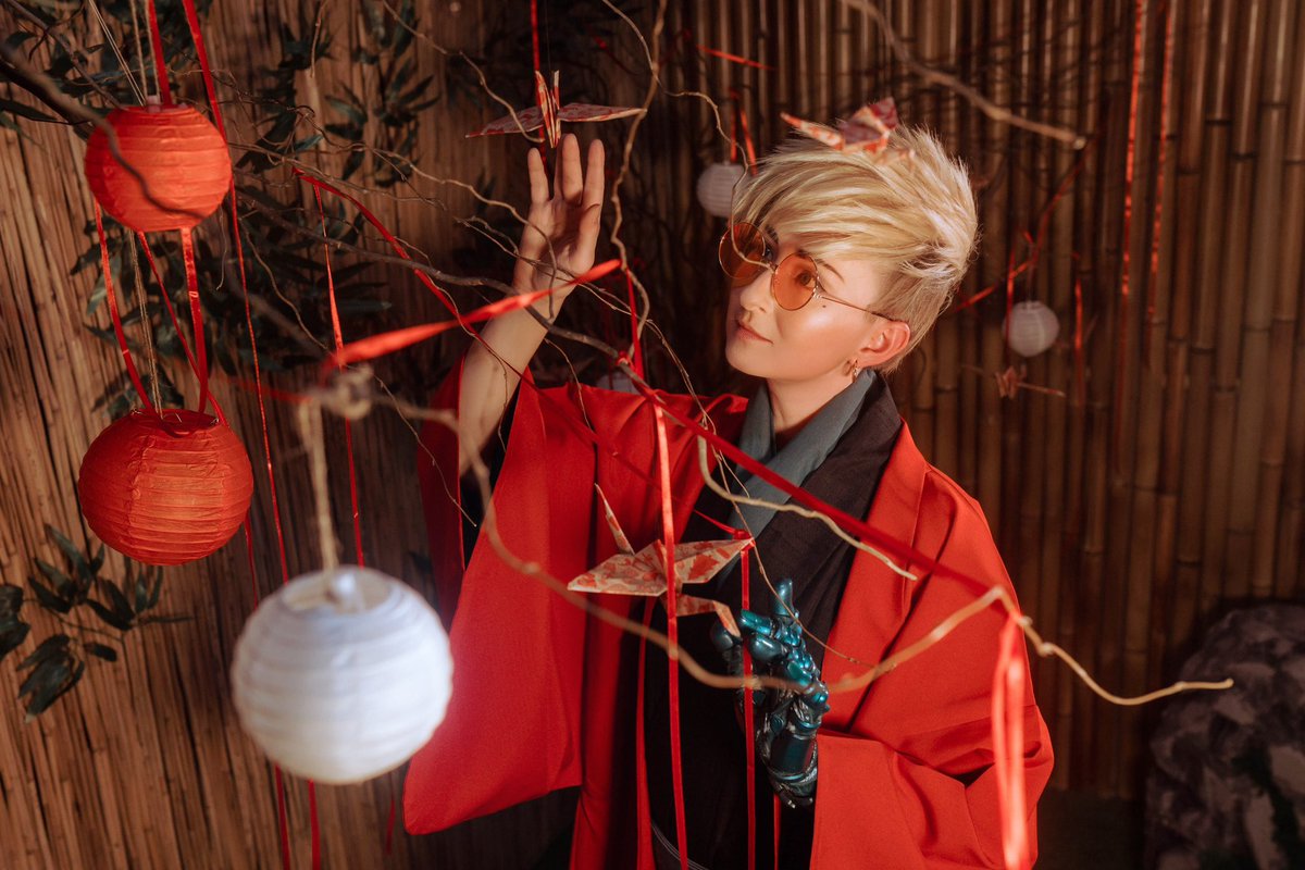 𝓨𝓸𝓾 𝓪𝓻𝓮 𝓶𝔂 𝓼𝓾𝓷𝓼𝓱𝓲𝓷𝓮, 𝓶𝔂 𝓸𝓷𝓵𝔂 𝓼𝓾𝓷𝓼𝓱𝓲𝓷𝓮
———
Fandom: Trigun Stampede
Character: Vash the Stampede

Photo: <a href="/pray4canti/">canti 🩷🩵</a> 
Kimono: <a href="/kyzzenish/">Котик с недовольным ебалом</a> 

#cosplay 
#TRIGUN
#TRIGUNSTAMPEDE 
#ヴァッシュ・ザ・スタンピード