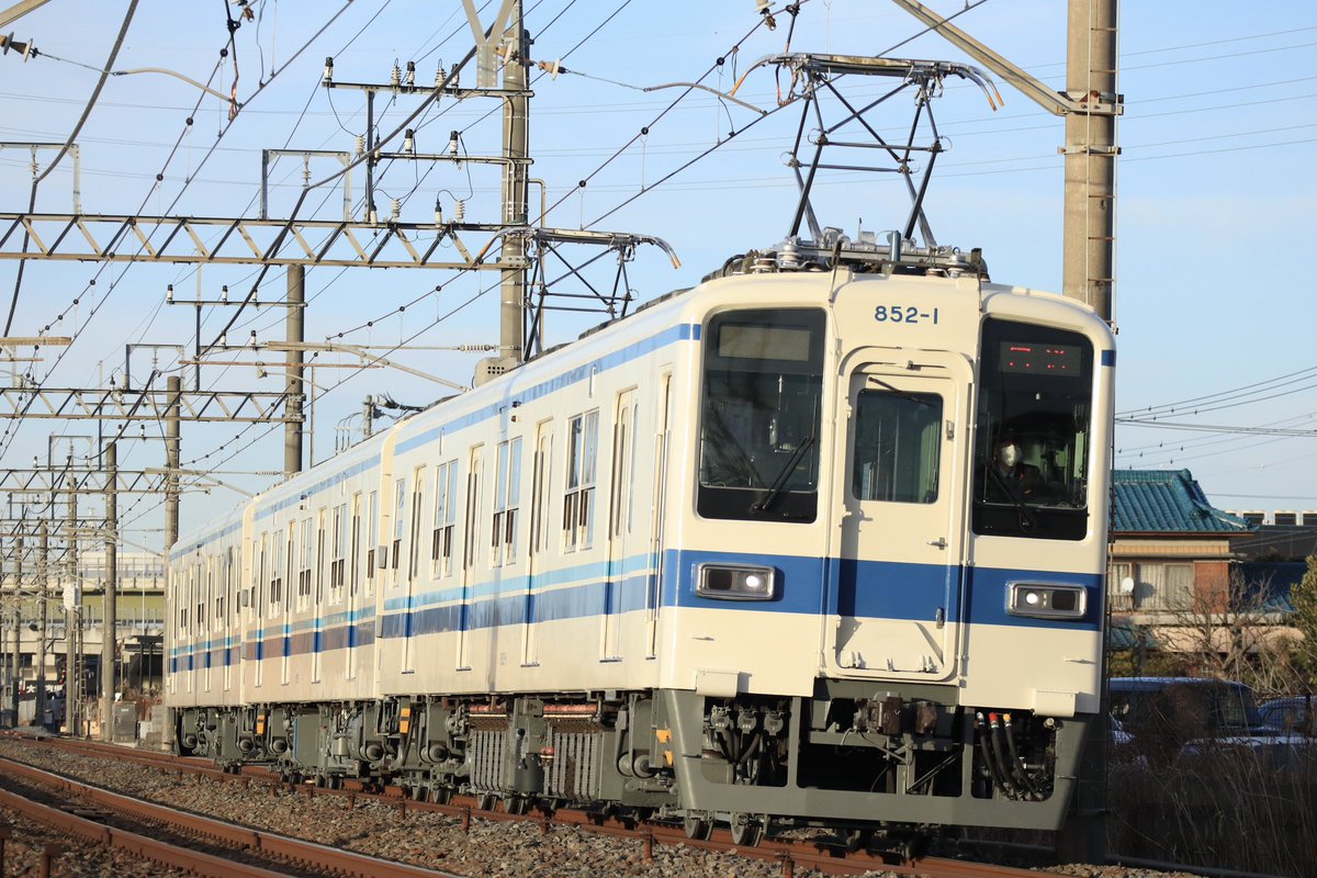 VaI46WhNqPm83x9's tweet photo. 1/11
南栗橋出場回送
#東武8000型 
#852F https://t.co/WnA0B1ogaP