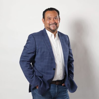 Excelente día #arrancamos @Efekto10 noticias 🗞️, 89.7 de FM 📻 y 1010 de AM 📻 @LaKeBuenaPuebla #Hoy #entrevista con @SergioSalomonC #gobernadordePuebla #perspectivas2024