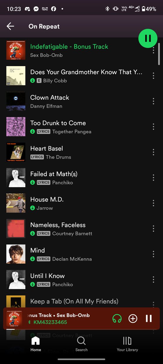 SkyeTheRedKitsu's tweet photo. Me VS on repeat https://t.co/WHvLsKzFZb