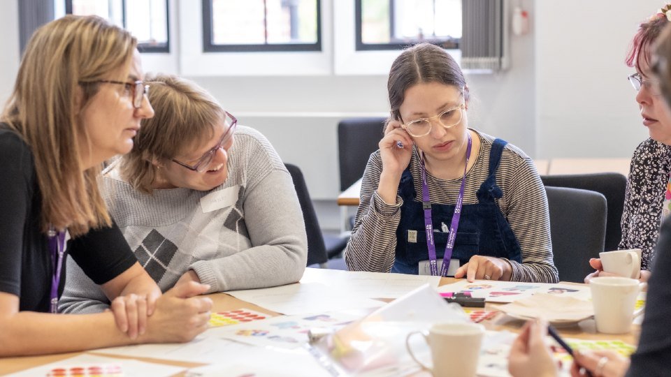 Leicestershire residents with learning disabilities and carers asked to help shape the future of healthcare by joining research project @DECODEproject2 👇 lboro.ac.uk/news-events/ @LRWEUnit @LPTresearch @alidrewett @kamleshkhunti @RabbitteSarah @AmyWilkins_SLT @ARC_EM