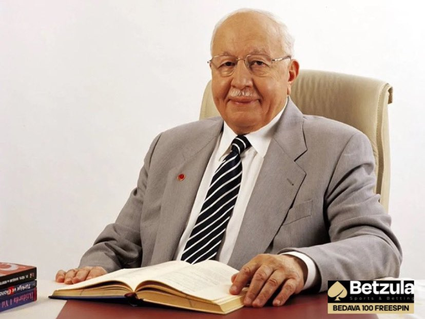 mafya_devlet's tweet photo. Necmettin Erbakan: "Sen Refah Partisi’ne hizmet etmezsen hiçbir ibadetin kabul olmaz. Çünkü başka türlü Müslümanlık olmaz. Refah Partisi için çalışacaksın. Çalışmazsan patates dinindensin!" https://t.co/2jJLvyGUx4