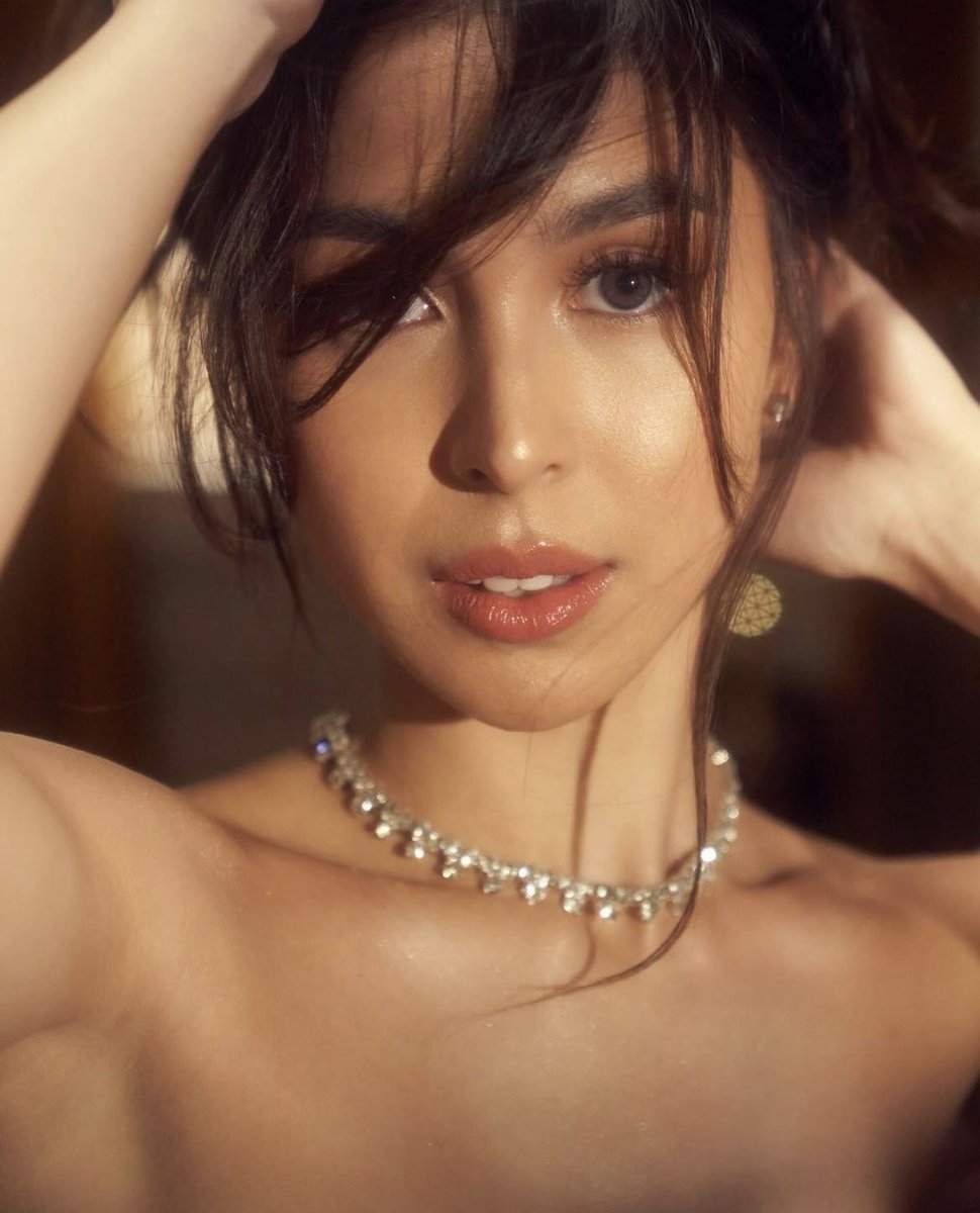 queenbaeretto's tweet photo. JULIA BARRETTO THE WOMAN THAT YOU ARE ❤️ https://t.co/XClSZOn6A0