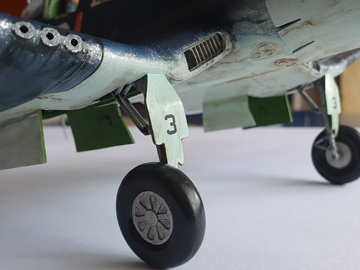 RevellGermany's tweet photo. Matjaž Vehar presents his latest creation, the Corsair F4U-1A in scale 1:32. Share your models too!
Send them to socialmedia.de@carrera-revell.com with your name and model details.
#Revellgermany #Scalemodel #CorsairF4U #ModelCrafting #MiniatureArt #AviationLovers https://t.co/x1Kw93LHw3