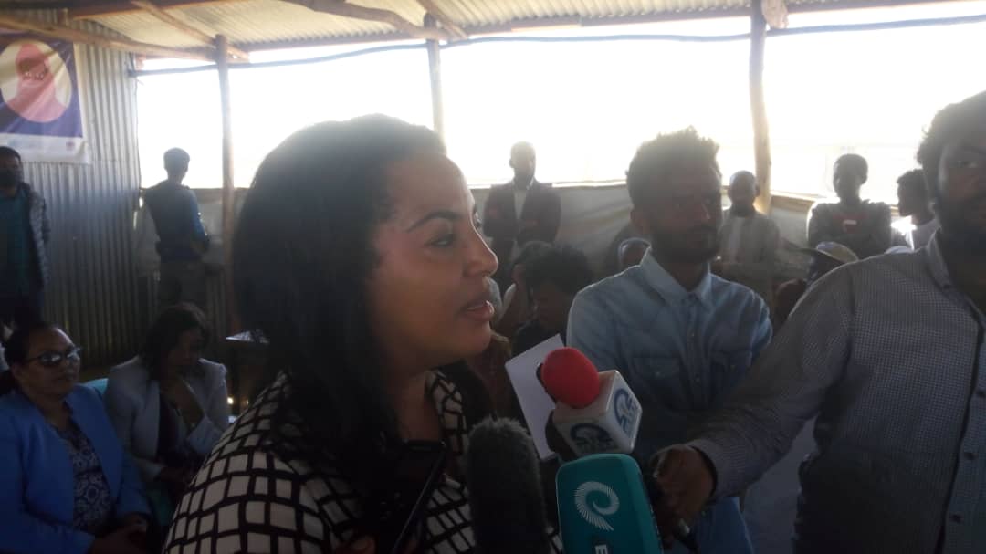 Tigrai_TV's tweet photo. Federal Officials Extend Support to Tigrai as they visit capital Mekelle 
___

January 11, 2024 Mekelle (Tigrai-Television)Ministers and top officials from various federal agencies have touched down in Mekelle for an official visit. 

During their arrival, the officials brought 11 vehicles loaded with clothing donations for the drought-affected population of Tigrai. 

Head of the Finance and Revenue Collection Bureau of the Tigrai Interim Administration Mihret Beyene(PhD), stated the humanitarian gesture.

Mihret explained that the aid would be swiftly distributed to those in need. She highlighted on how the combination of conflict and starvation has created a dire situation, underscoring the urgent need for further humanitarian intervention.

The ministers are scheduled to engage in discussions with Tigrai Interim Administration President Getachew Reda and pay visits to IDP shelters as part of their itinerary.

Minister of Women and Social Affairs Ministry, Ergogie Tesfaye (PhD), Minister of Revenue Aynalem Niguse , and Commissioner of the Customs Commission Debela Keleta are among the visitors landed in Mekelle this morning.