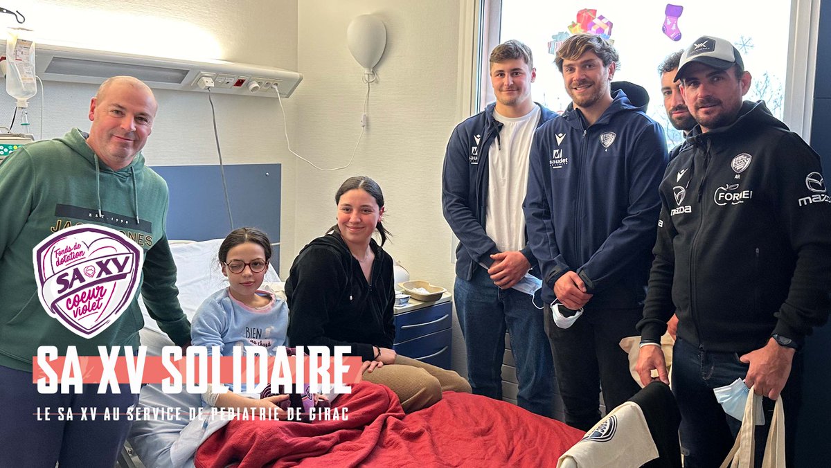 SAXV_Charente's tweet image. Après le père Noël, c’était au tour des joueurs et membres du staff du SA XV d’apporter un cadeau aux jeunes patients de l'hôpital de Girac .

Un témoignage de soutien, qui nous l’espérons a pu apporter de la force aux enfants en ce début d’année. 💜

#SAXV #FDD #Rugby #Solidaire