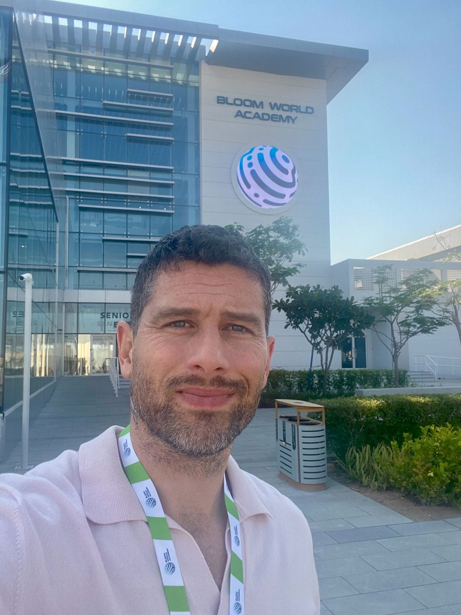 youhqforschools's tweet image. Jon and Jez have made it to the UAE! 🇦🇪

On this week-long trip, they'll be attending a brilliant wellbeing network event by @louiseinclusion and visiting our user schools in the region.

Want to chat and grab a ☕️ with our co-founders? Get in touch!

#collabUAE #edchatMENA #UAE