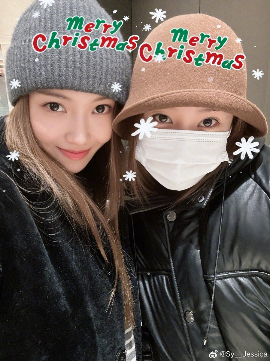vouvsm's tweet photo. Celebrating Christmas in the warmth of familial joy, marrying the spirit of the season with the radiant happiness of my sister, a harmonious symphony of love and merriment. https://t.co/xCo4hLshGw