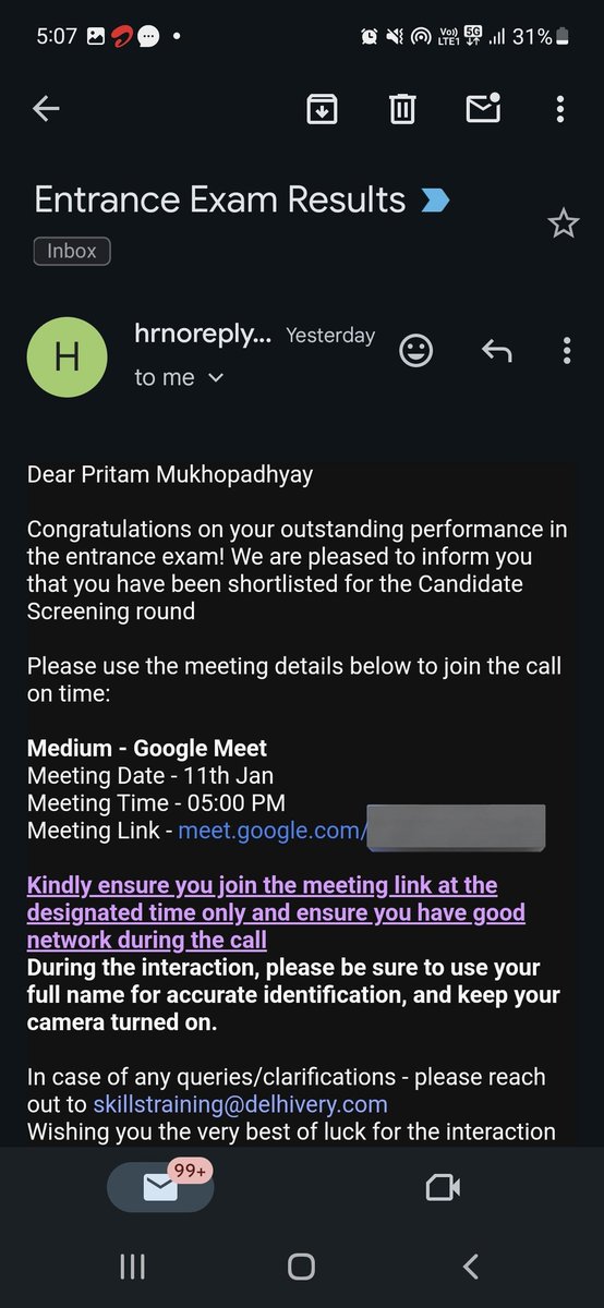 pritam02oct's tweet photo. @delhivery @help_delhivery I got a selection mail for the HR screening round for SDP and joined before time.Sadly no one let me in.There was no response either.Plz clarify asap. https://t.co/ZWpSl8RyJu