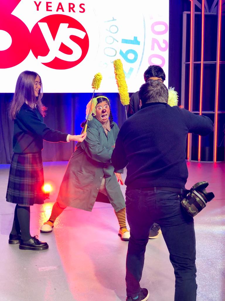 Behind the scenes at the BT Young Scientist & Technology Exhibition 2024 - one of the leading school STEM exhibitions in Europe and longest running events of its kind in the world. So exciting to be a part of such an inspiring event! @BTYSTE #circuswithpurpose #scienceismagic